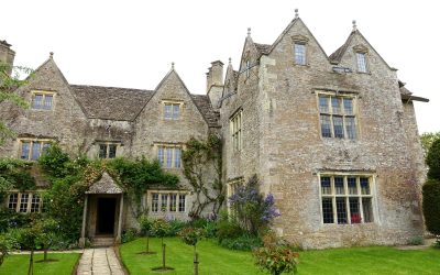 Walking In Kelmscott Manor